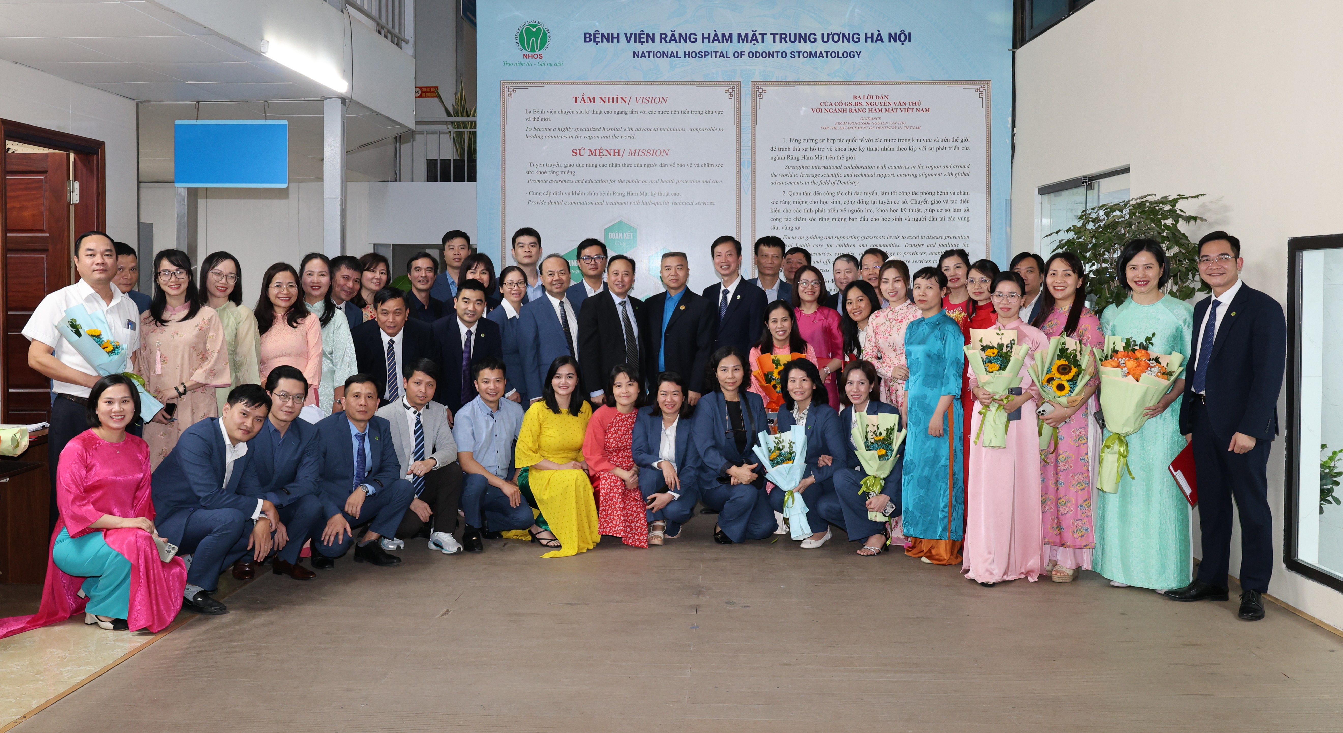 Đại hội chụp ảnh lưu niệm